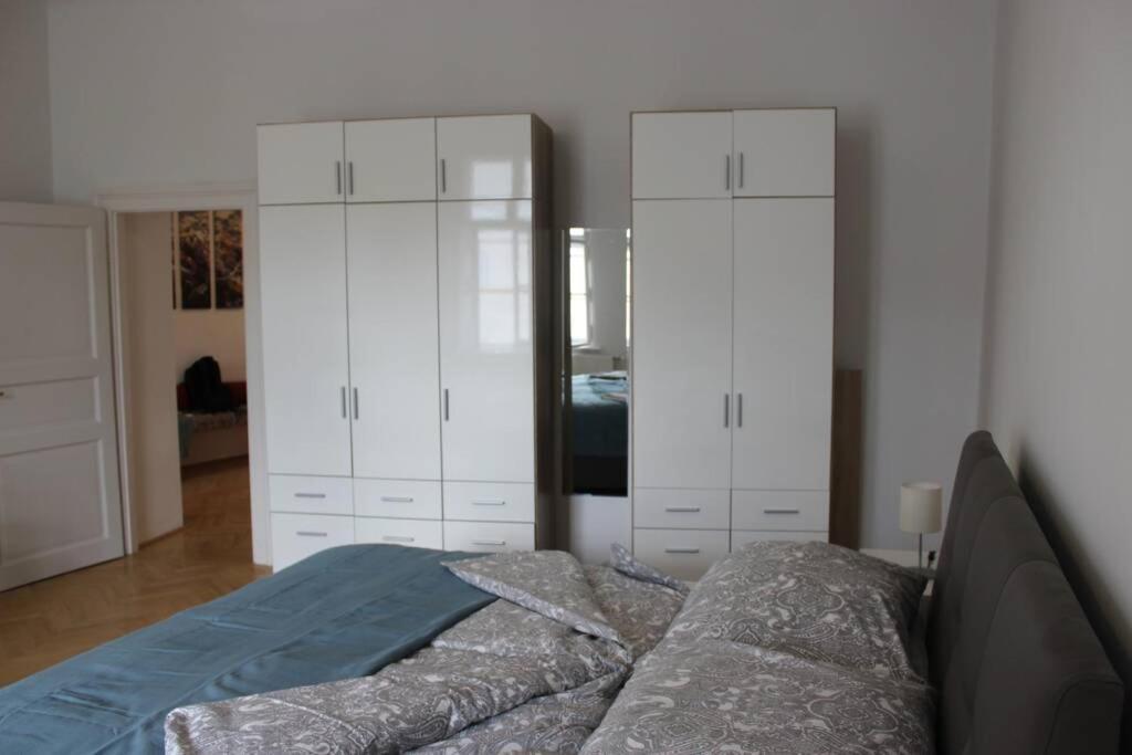 Wunderschone Altbauwohnung In Zentraler Lage Wien Eksteriør billede