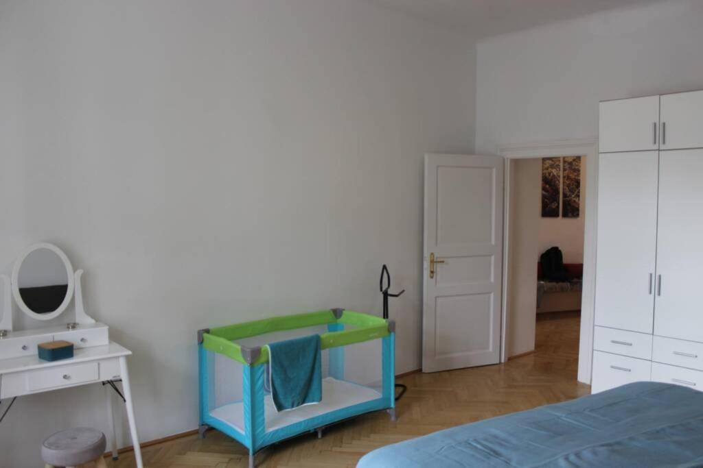Wunderschone Altbauwohnung In Zentraler Lage Wien Eksteriør billede