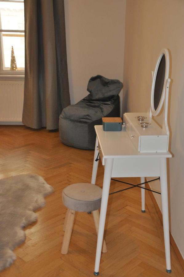 Wunderschone Altbauwohnung In Zentraler Lage Wien Eksteriør billede