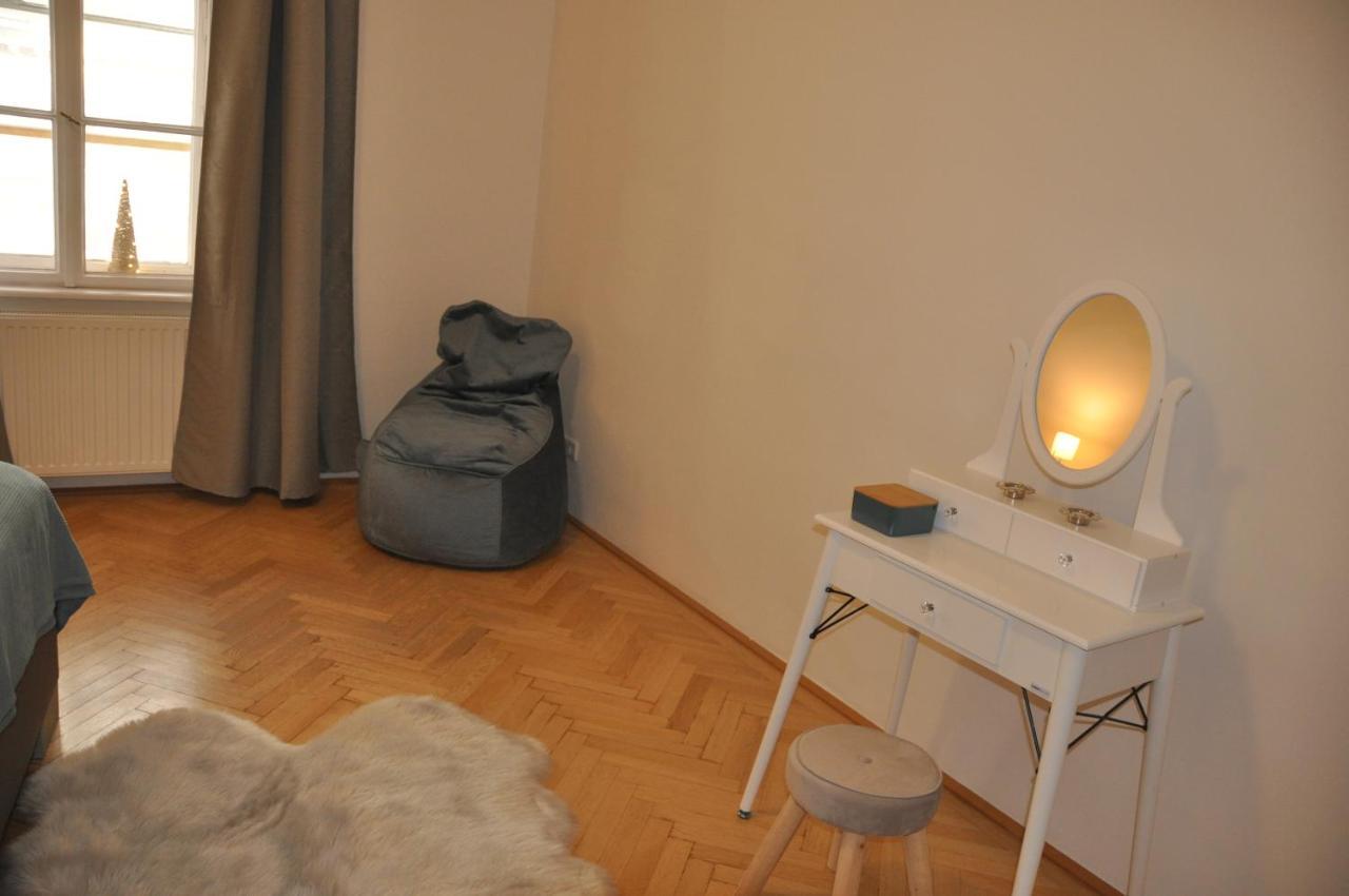 Wunderschone Altbauwohnung In Zentraler Lage Wien Eksteriør billede